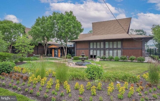 20926 Valley Forge Cir in King of Prussia, PA - Building Photo - Building Photo