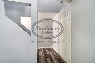 3571 Turret Green Dr in Toledo, OH - Building Photo - Building Photo