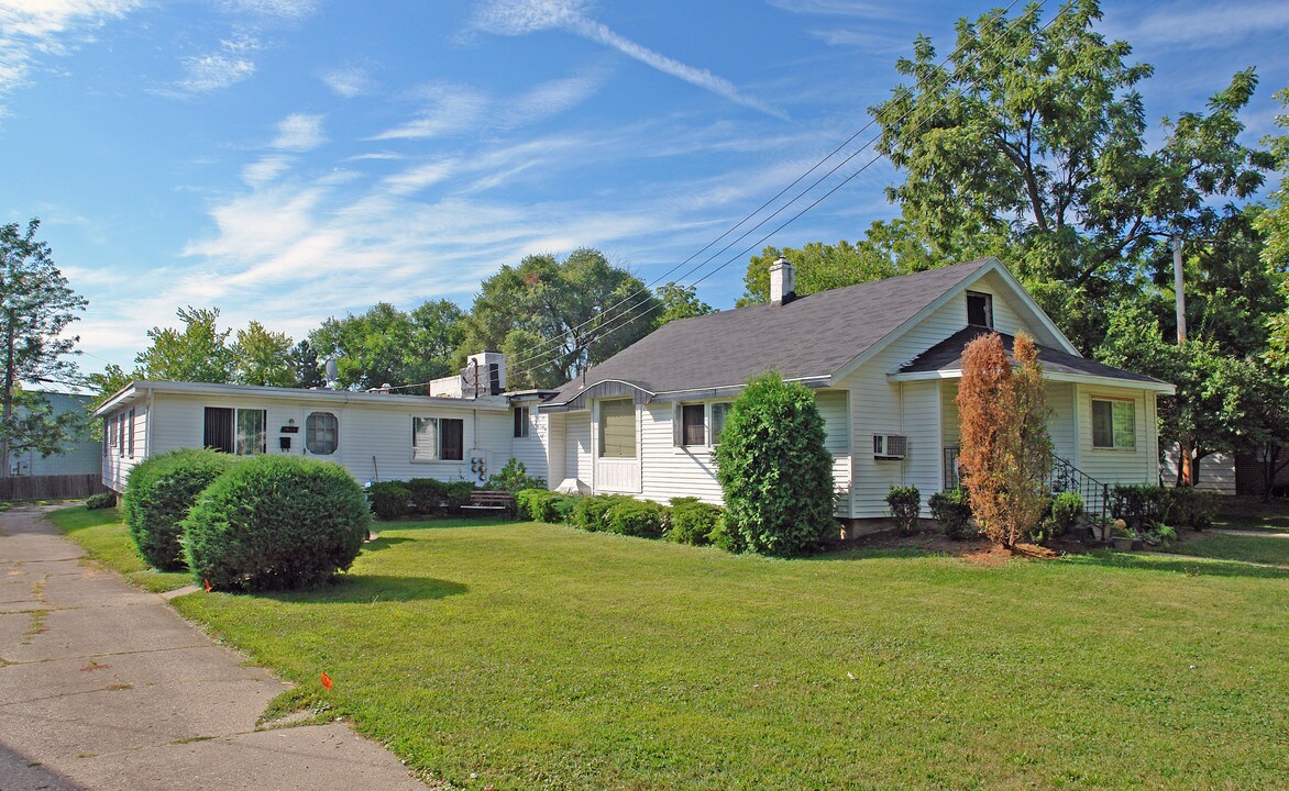 1830-1838 Roslyn Ave in Dayton, OH - Foto de edificio