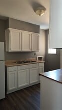 2401 Howard Dr in Pine Bluff, AR - Foto de edificio - Building Photo