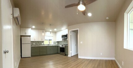 4747 Oregon St, Unit B in San Diego, CA - Building Photo - Building Photo