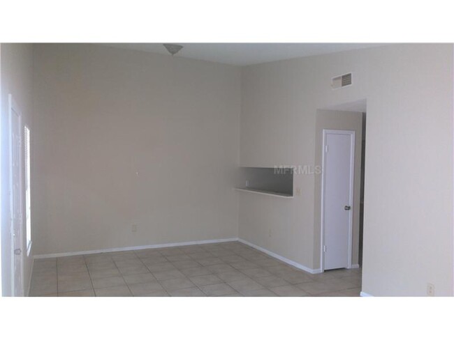 4031 Tumble Wood Trl in Tampa, FL - Building Photo - Building Photo