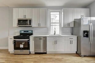 1626 N Washtenaw Ave, Unit 2R in Chicago, IL - Building Photo