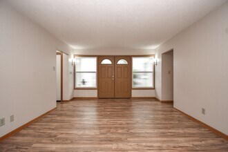 3658 NW 40th Pl in Gainesville, FL - Foto de edificio - Building Photo