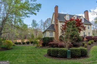 2925 Orchard Dr in Clarkesville, GA - Foto de edificio - Building Photo
