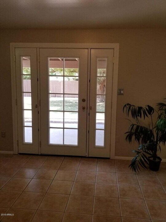 14420 N 39th Way in Phoenix, AZ - Building Photo