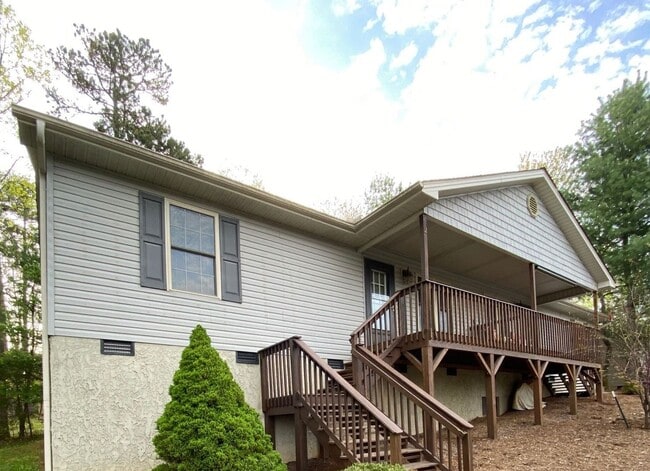 property at 2 Buckshot Ridge Dr