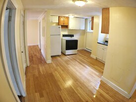 119 Prospect St, Unit apt 3 in Athol, MA - Building Photo