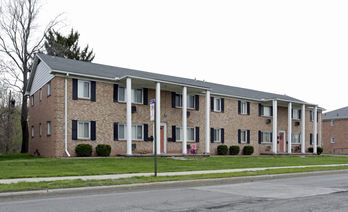 Arlington Place in Toledo, OH - Building Photo