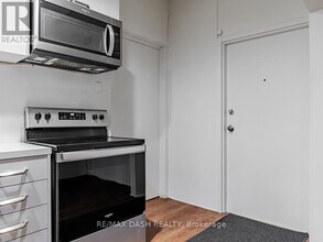 661 Huron St in Toronto, ON - Building Photo - Building Photo