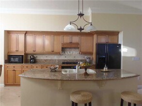 10 Strada Di Circolo in Henderson, NV - Building Photo - Building Photo