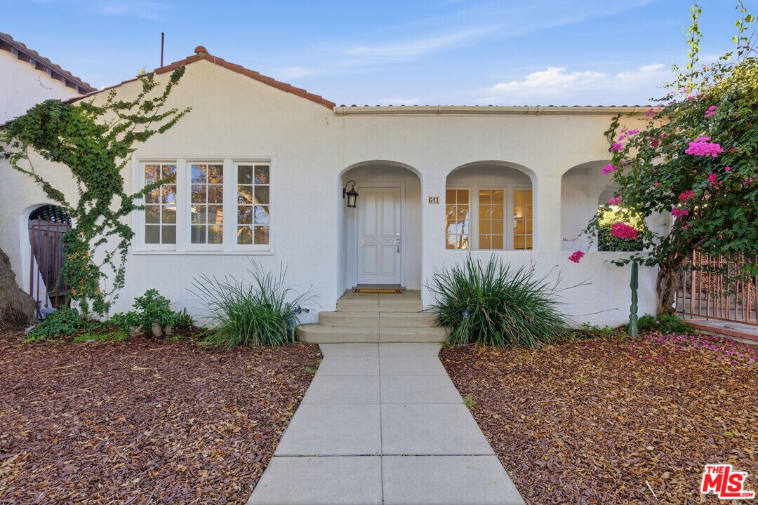641 N Martel Ave in Los Angeles, CA - Building Photo