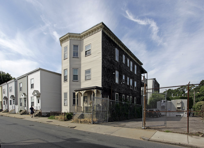 321-R Norfolk Ave in Boston, MA - Foto de edificio - Building Photo