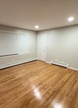 4738 W 101st St, Unit 3S in Oak Lawn, IL - Foto de edificio - Building Photo