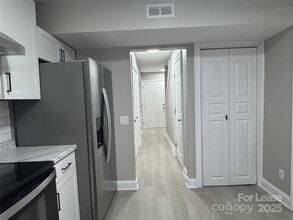 6022 Heath Valley Rd in Charlotte, NC - Building Photo - Building Photo