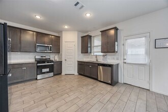 22308 Auburn Cabin Ln in Porter, TX - Building Photo - Building Photo