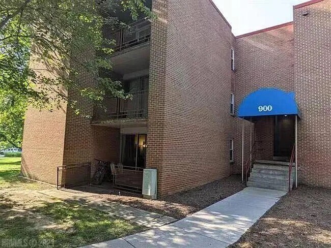 property at 900 #3 Brightwood Manor Dr