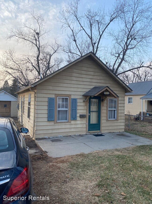 909 Finkle Ave photo'