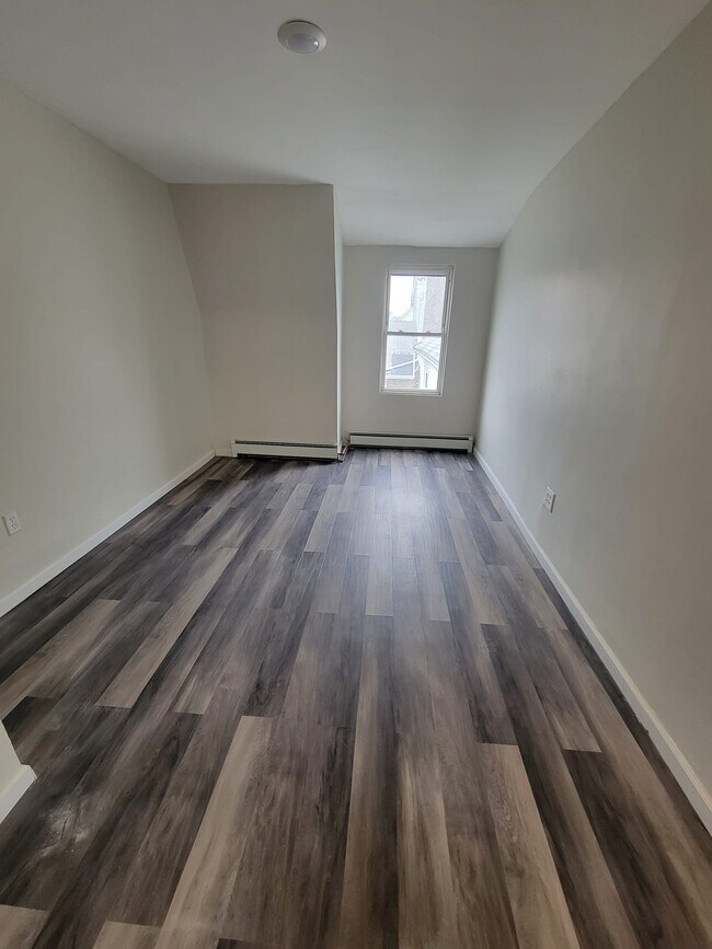 1323 McBride St Rentals in Far Rockaway, NY