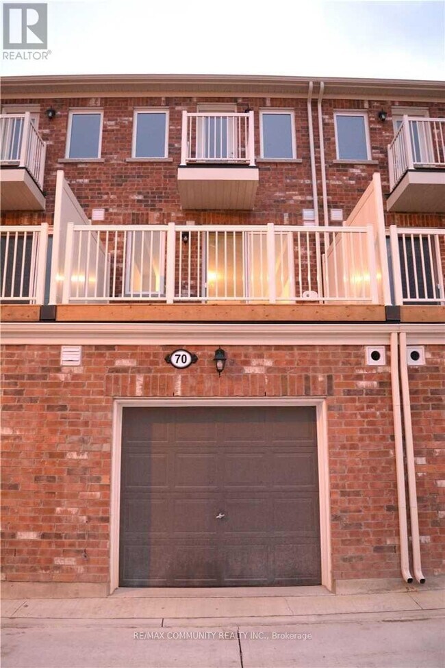 70 Jolly Way in Toronto, ON - Building Photo - Building Photo