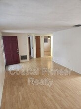 5823 Elm St in New Port Richey, FL - Building Photo - Building Photo