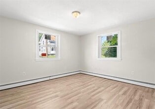 80 Summit St in Woonsocket, RI - Building Photo - Building Photo