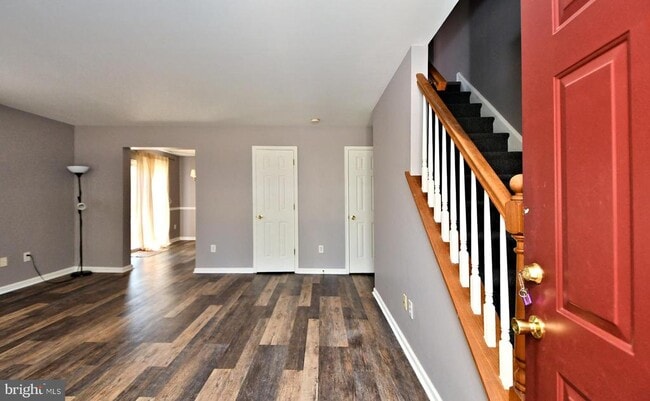 property at 106 Westminster Ct