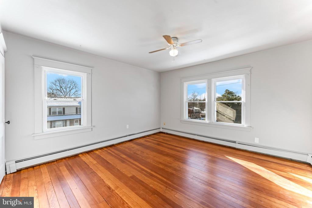 224 Oakdale Ave in Horsham, PA - Building Photo