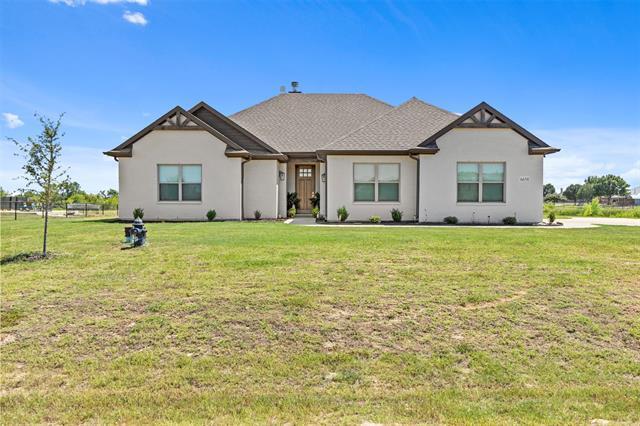 6658 Red Wing Ln in Sanger, TX - Building Photo