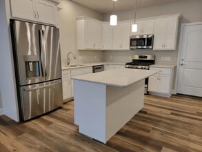 605 White Chapel Rd in Lancaster, PA - Building Photo - Building Photo