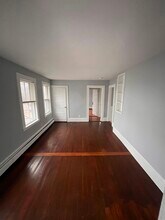 13 Forest Ave, Unit 2 in Plymouth, MA - Building Photo - Building Photo