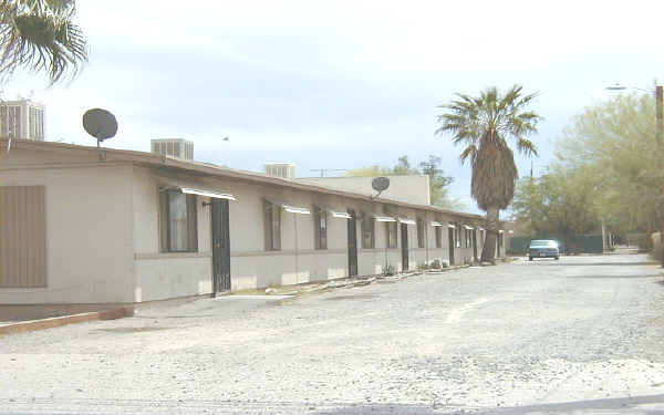 3620 E Monte Vista Dr in Tucson, AZ - Building Photo - Building Photo