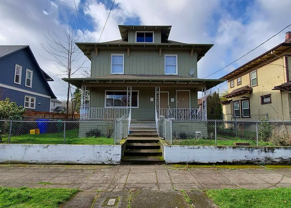 4037-4039 N Gantenbein Ave in Portland, OR - Building Photo