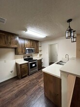 1201 N Nolan River Rd-Unit -1201 N Nolan River Road-Unit A in Cleburne, TX - Building Photo - Building Photo