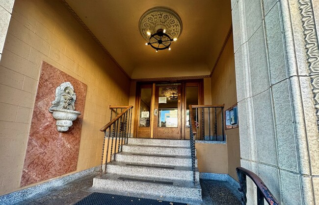 Vintage Apartments in Tacoma, WA - Foto de edificio - Building Photo