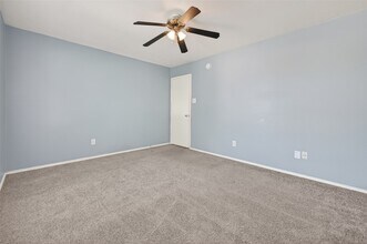 17319 Lobo Trail in Houston, TX - Building Photo - Building Photo