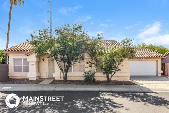 property at 18437 N 8th Pl