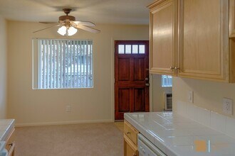 2094 E Grand Ave in Escondido, CA - Building Photo - Building Photo