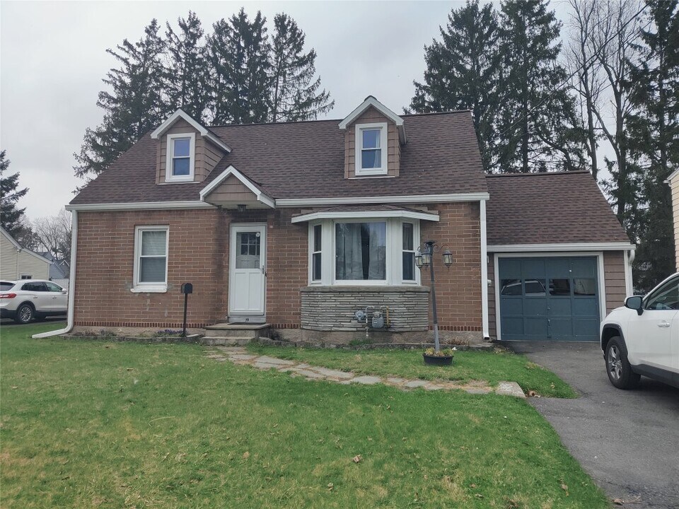 19 Prentice Blvd in Binghamton, NY - Building Photo