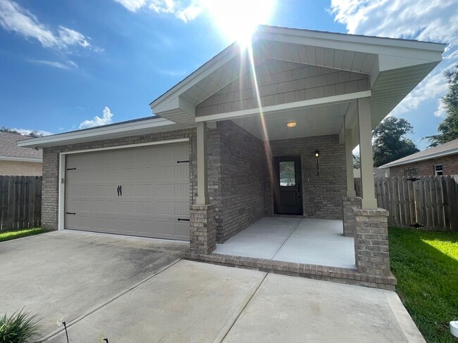 1578 Hickory St in Niceville, FL - Building Photo - Building Photo