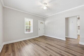 546 Baltimore Dr in Cramerton, NC - Building Photo - Building Photo