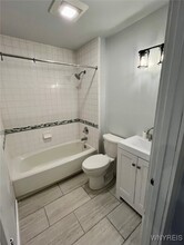 406 Lakefront Blvd in Buffalo, NY - Building Photo - Building Photo