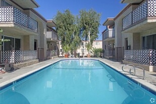 Commerce Terrace in Tujunga, CA - Building Photo