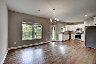 2079 Haystack Cir in Johnson City, TN - Building Photo - Building Photo