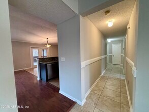 9612 Clinton Corners Dr in Jacksonville, FL - Building Photo - Building Photo