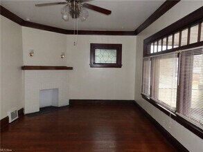3320 Berea Rd-Unit -1/DN in Cleveland, OH - Building Photo - Building Photo