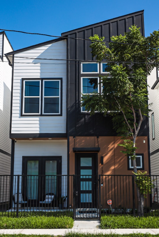 property at 1303 Bayou St