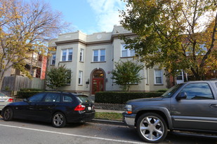 1929 1st St NW in Washington, DC - Foto de edificio - Building Photo