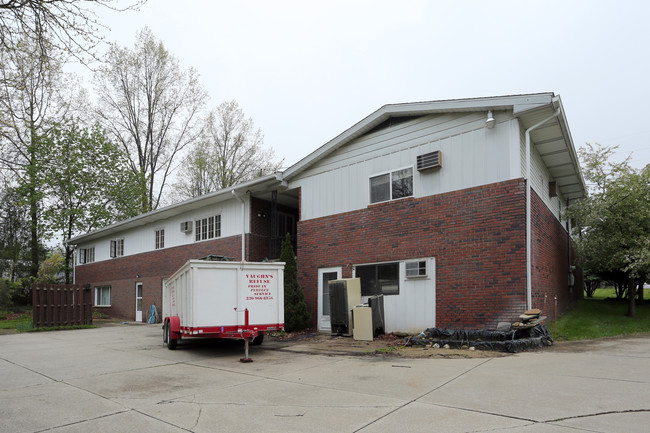 Mogadore Terrace in Mogadore, OH - Building Photo - Building Photo