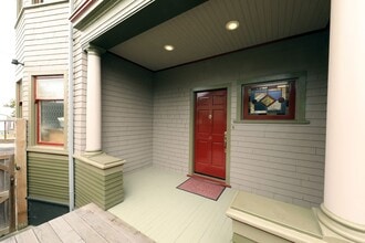 14 Cedar St in Eureka, CA - Building Photo - Building Photo